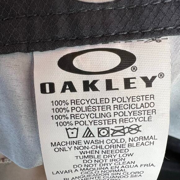 OAKLEY 10.5" Board and Surf Shorts in Black & Gray Men's 30 Waist - Picture 12 of 13